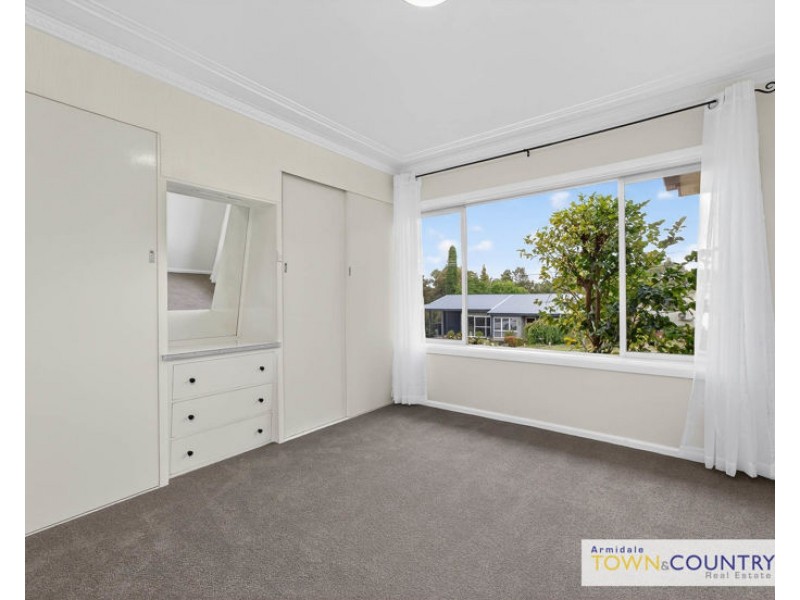 9 College Ave, Armidale NSW 2350