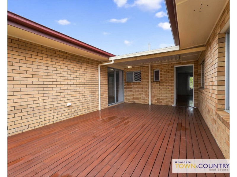 9 College Ave, Armidale NSW 2350
