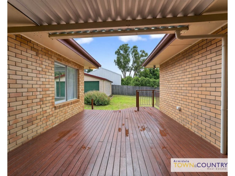 9 College Ave, Armidale NSW 2350