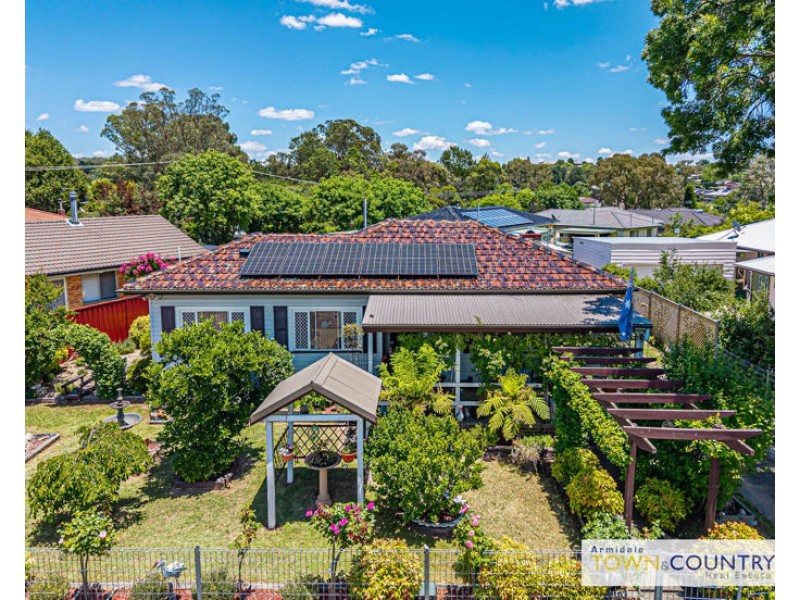222 Kennedy Street, Armidale NSW 2350