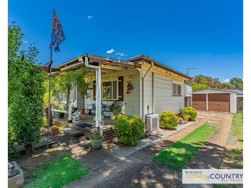 222 Kennedy Street, Armidale NSW 2350