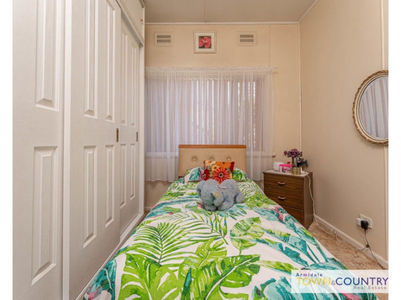 222 Kennedy Street, Armidale NSW 2350