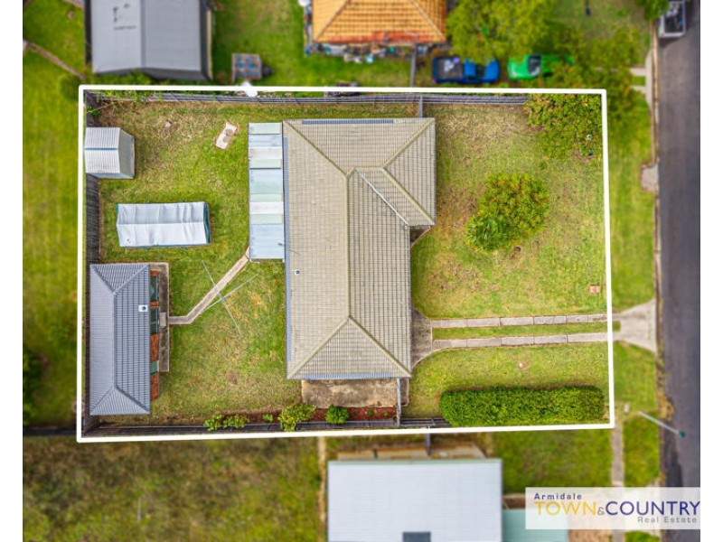 12 Kennedy Street, Armidale NSW 2350