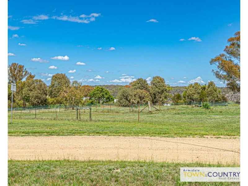 22 Isabella Street, Armidale NSW 2350