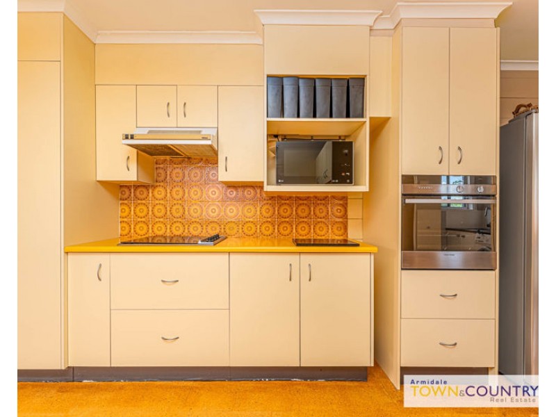 12 Nyssa Street, Armidale NSW 2350
