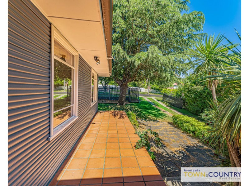 33 Dangar Street, Armidale NSW 2350