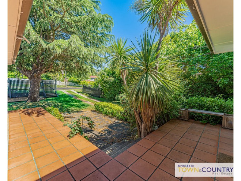 33 Dangar Street, Armidale NSW 2350