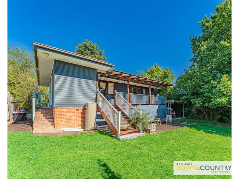 33 Dangar Street, Armidale NSW 2350