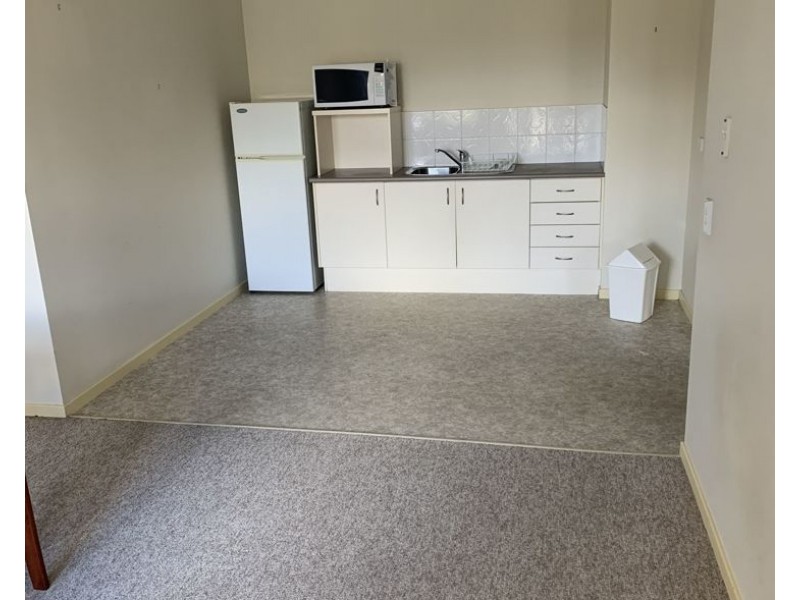 27/80 Queen Elizabeth Drive, Armidale NSW 2350