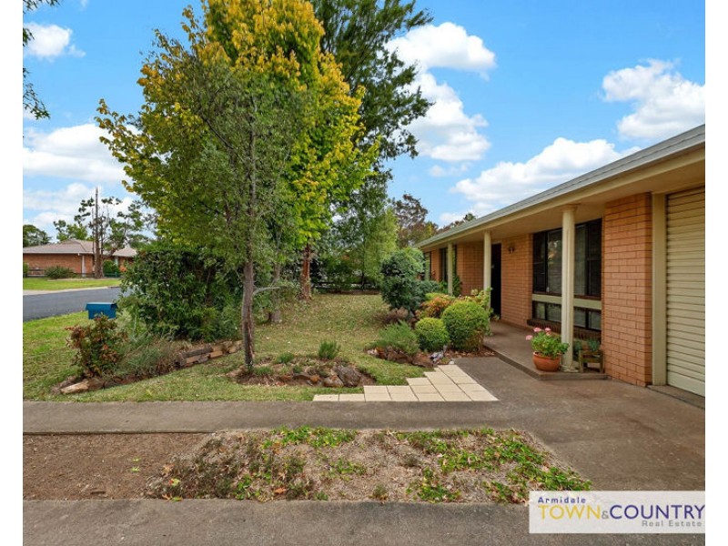 25 Dalton Drive, Armidale NSW 2350
