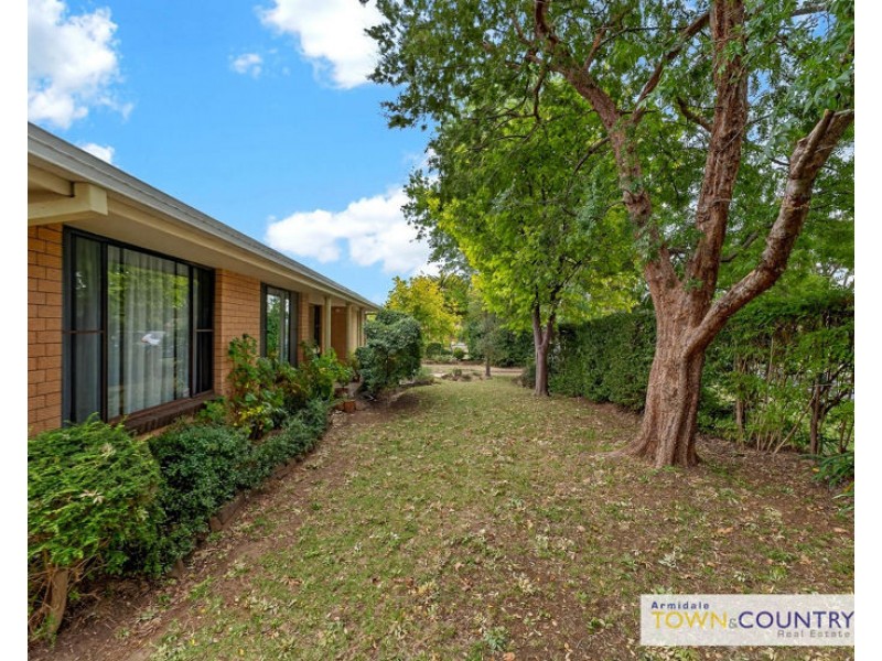 25 Dalton Drive, Armidale NSW 2350