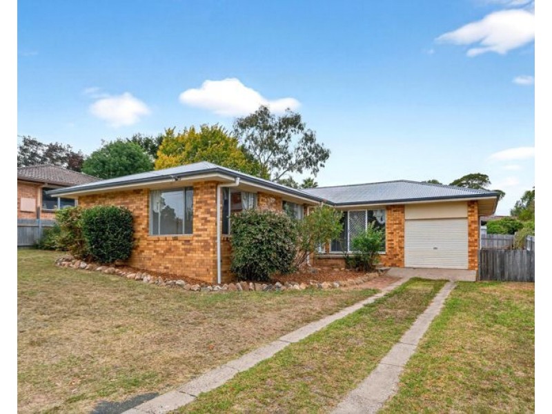 69 Butler Street, Armidale NSW 2350