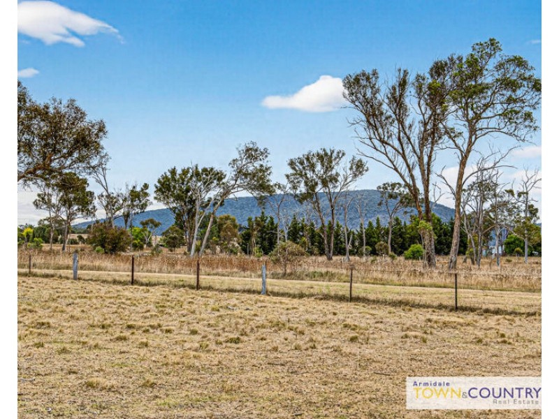 49 McCannas Road, Armidale NSW 2350