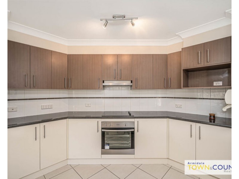 28 Albion Close, Armidale NSW 2350