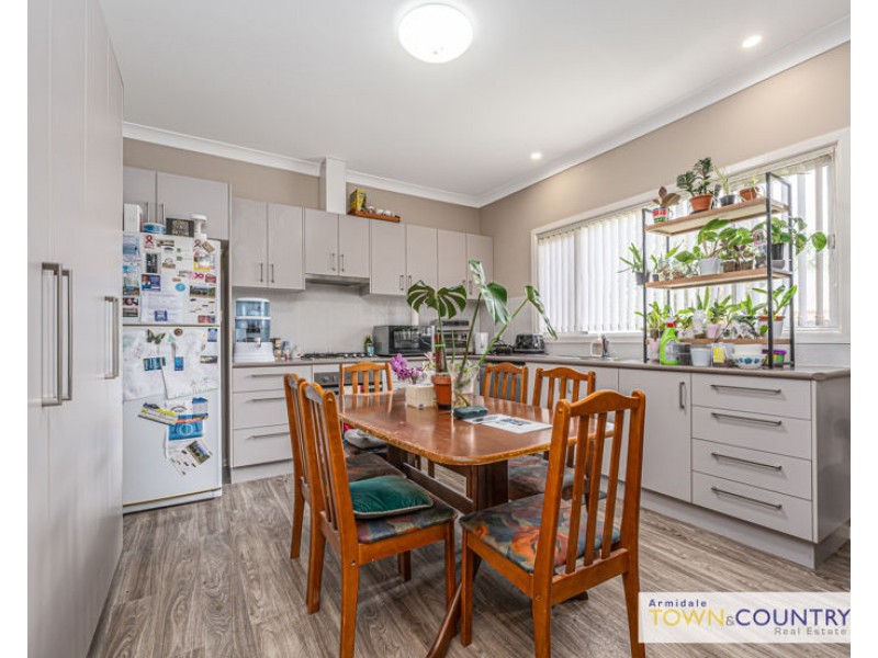 174 Chapel Street, Armidale NSW 2350