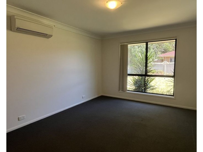 16 Earle Page Drive, Armidale NSW 2350