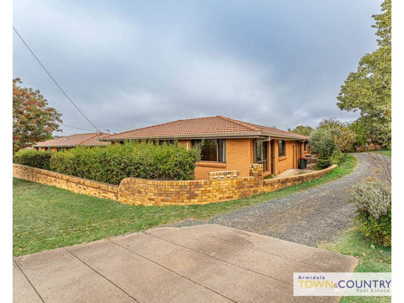 1/ 76 Faulkner Street, Armidale NSW 2350