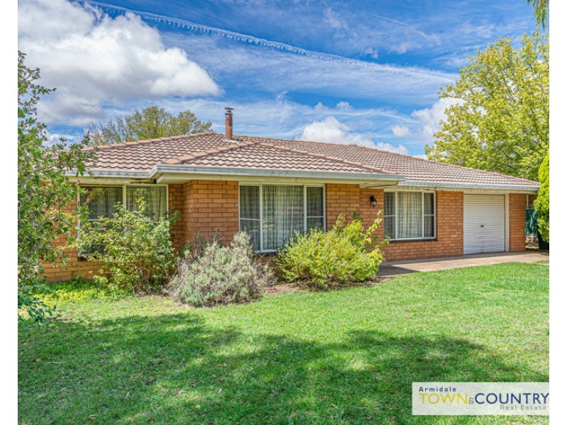 14 Baldwyn Street, Armidale NSW 2350