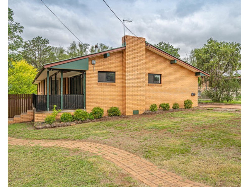 211 Markham Street, Armidale NSW 2350