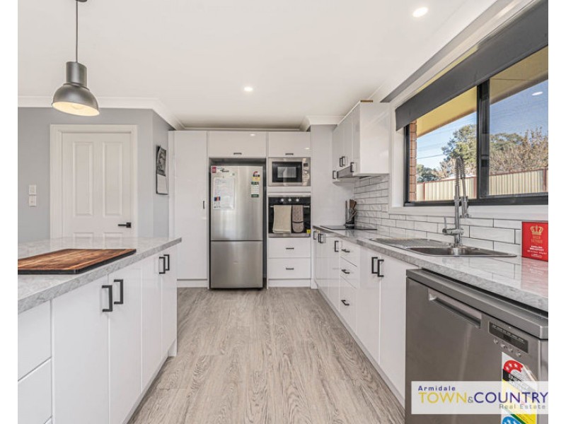 1 Howard Street, Armidale NSW 2350