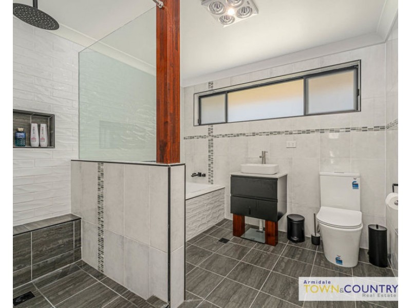 1 Howard Street, Armidale NSW 2350