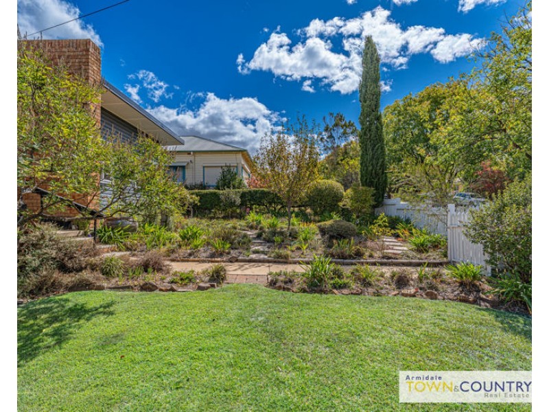 88 Newton Street, Armidale NSW 2350
