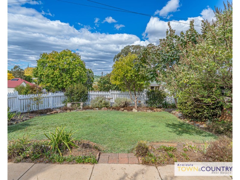 88 Newton Street, Armidale NSW 2350