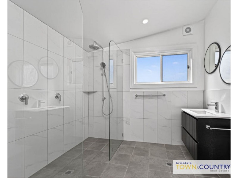 110 Niagara Street, Armidale NSW 2350