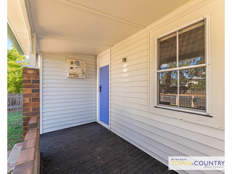 110 Niagara Street, Armidale NSW 2350