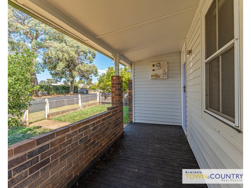 110 Niagara Street, Armidale NSW 2350