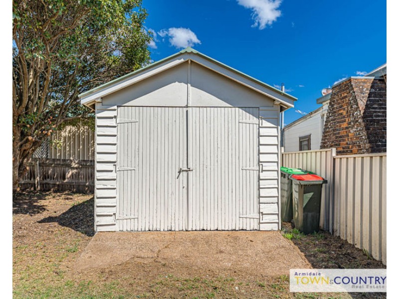 110 Niagara Street, Armidale NSW 2350