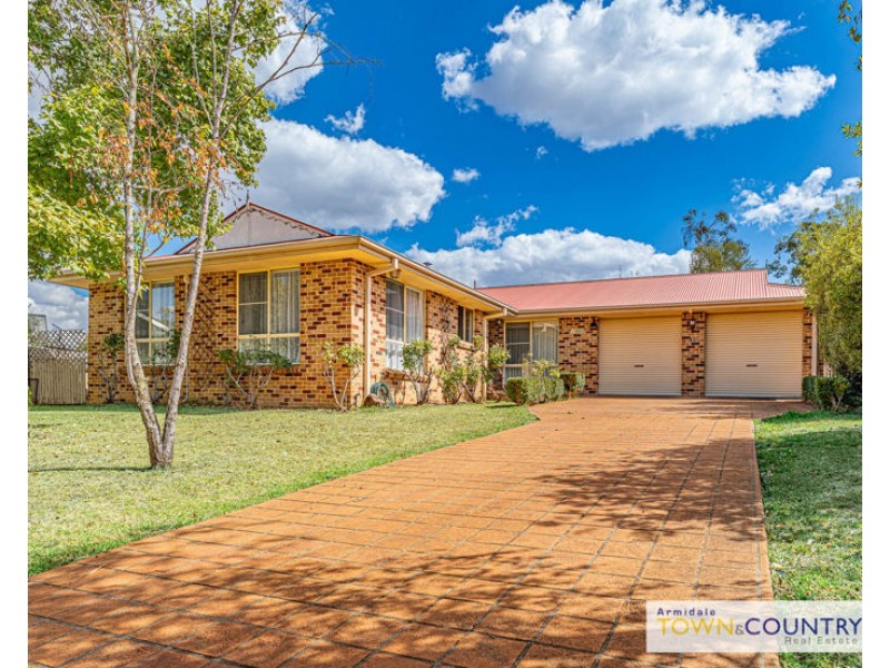 16 Erin Court, Armidale NSW 2350