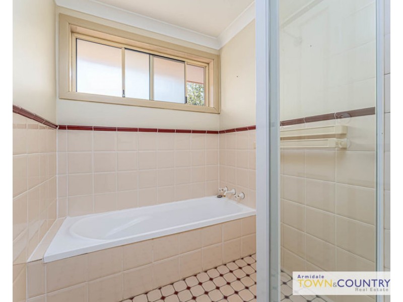 16 Erin Court, Armidale NSW 2350