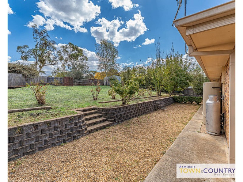 16 Erin Court, Armidale NSW 2350