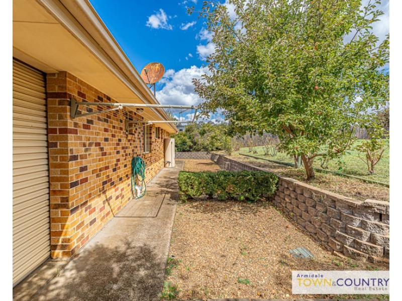 16 Erin Court, Armidale NSW 2350