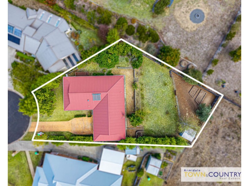 16 Erin Court, Armidale NSW 2350