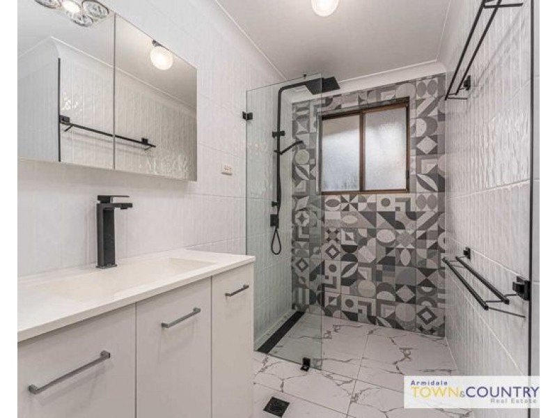 12 Kennedy Street, Armidale NSW 2350