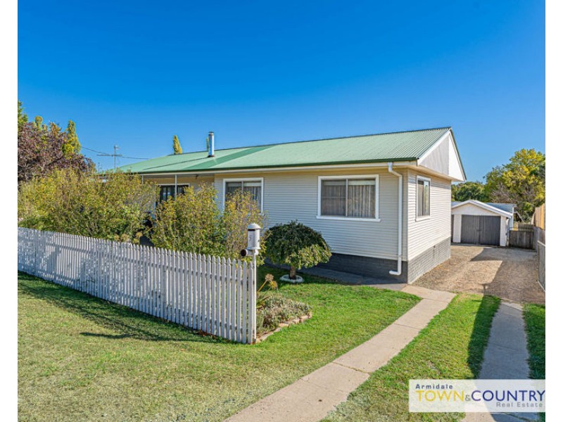 5 Grafton Road, Armidale NSW 2350