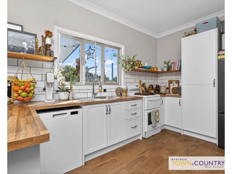 5 Grafton Road, Armidale NSW 2350