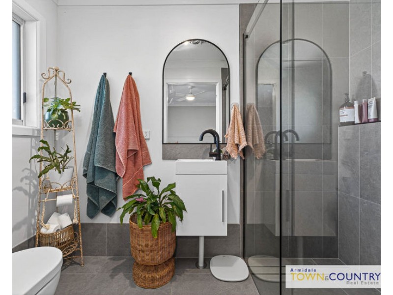 5 Grafton Road, Armidale NSW 2350