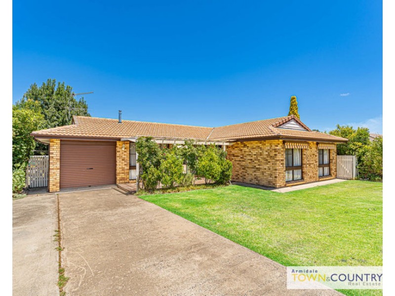 14 Newling Avenue, Armidale NSW 2350