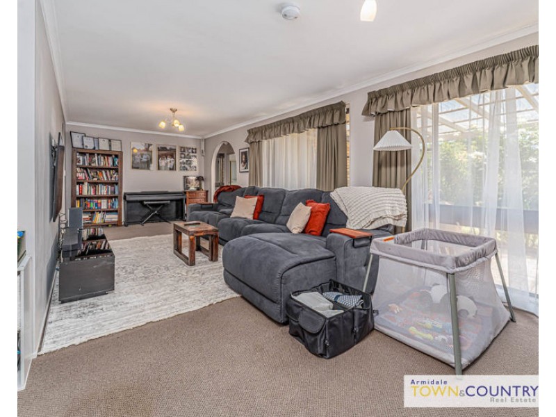 14 Newling Avenue, Armidale NSW 2350