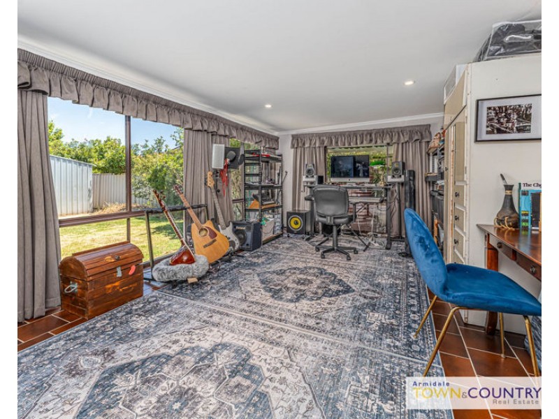 14 Newling Avenue, Armidale NSW 2350