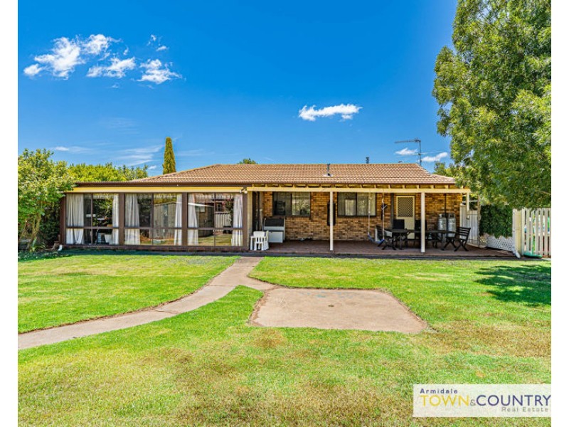 14 Newling Avenue, Armidale NSW 2350