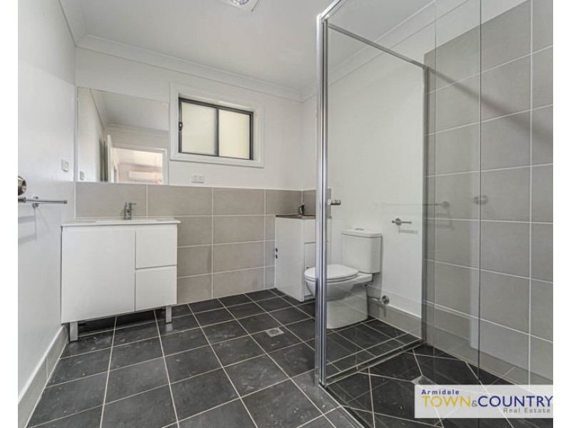 1/17 Sunrise Crescent, Armidale NSW 2350