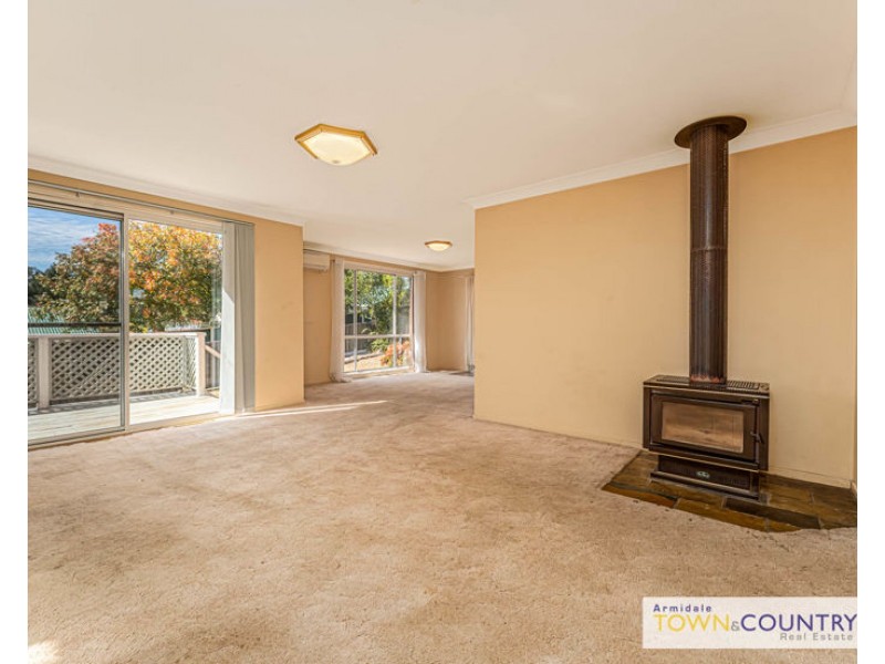 6 Donegal Terrace, Armidale NSW 2350