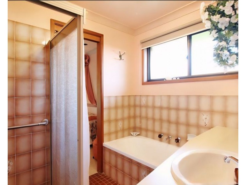 28 Verna Close, Armidale NSW 2350