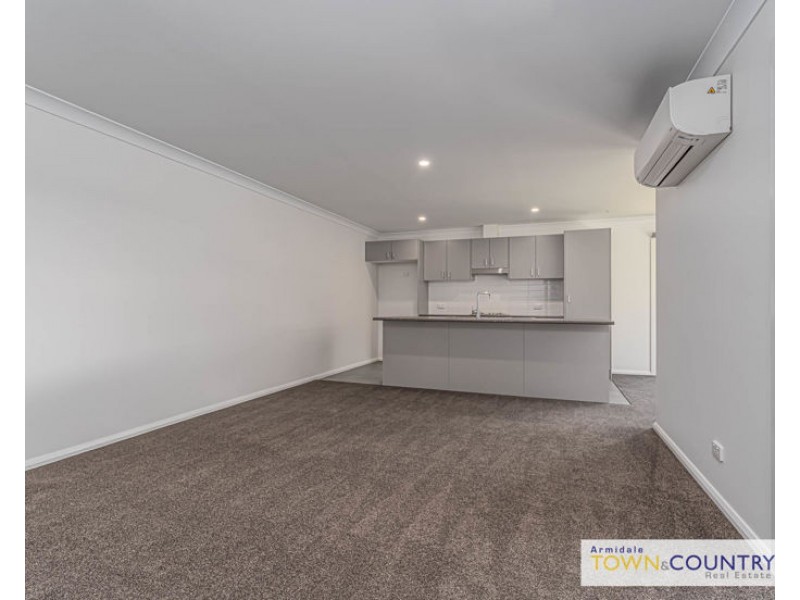 1/28 Frizell Crescent, Armidale NSW 2350