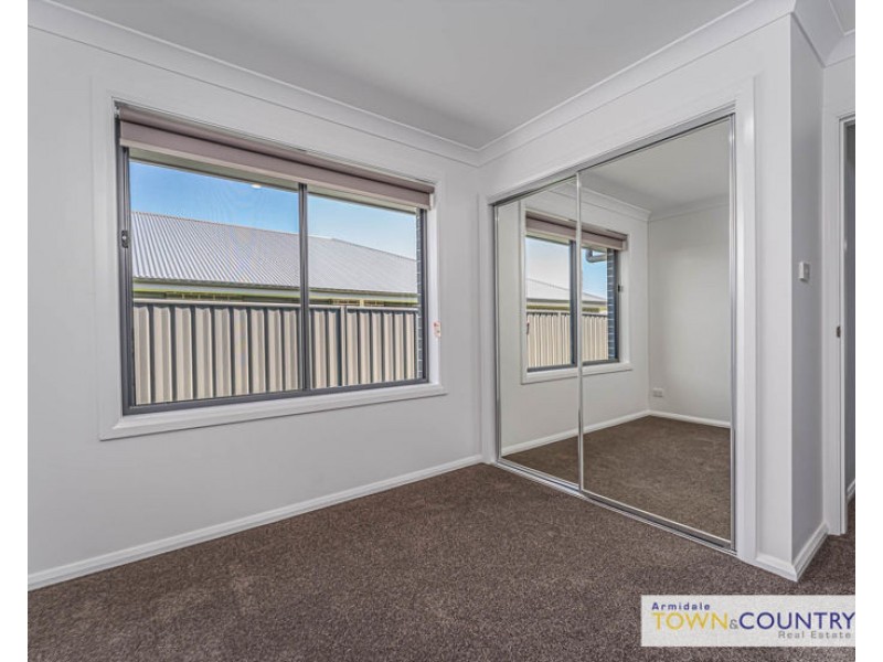 1/28 Frizell Crescent, Armidale NSW 2350