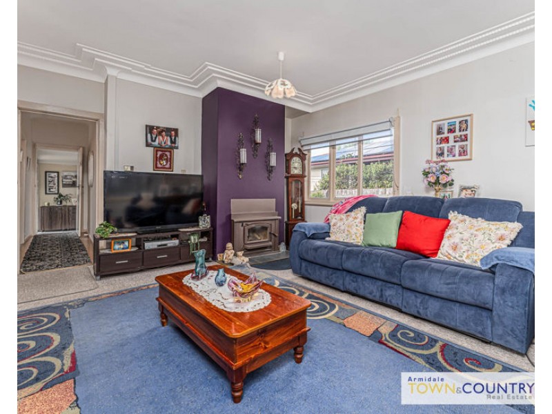 207 Kennedy Street, Armidale NSW 2350